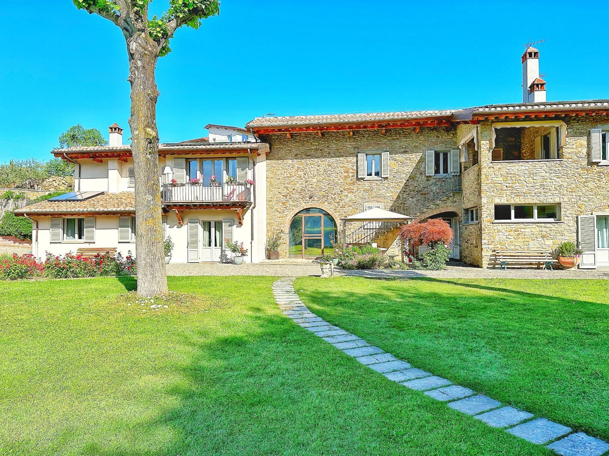 Villa Giuliana أريتسو المظهر الخارجي الصورة